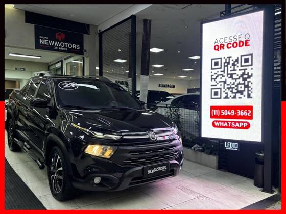 FIAT TORO 2.0 16V TURBO DIESEL ULTRA 4WD AT9 FIAT TORO 2.0 16V TURBO DIESEL ULTRA 4WD AT9